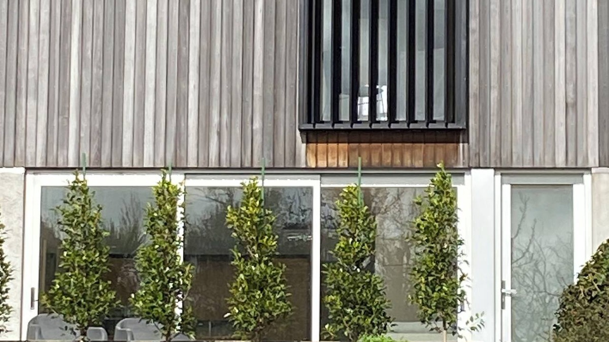 Mount Albert House | Private Sunny Apartment