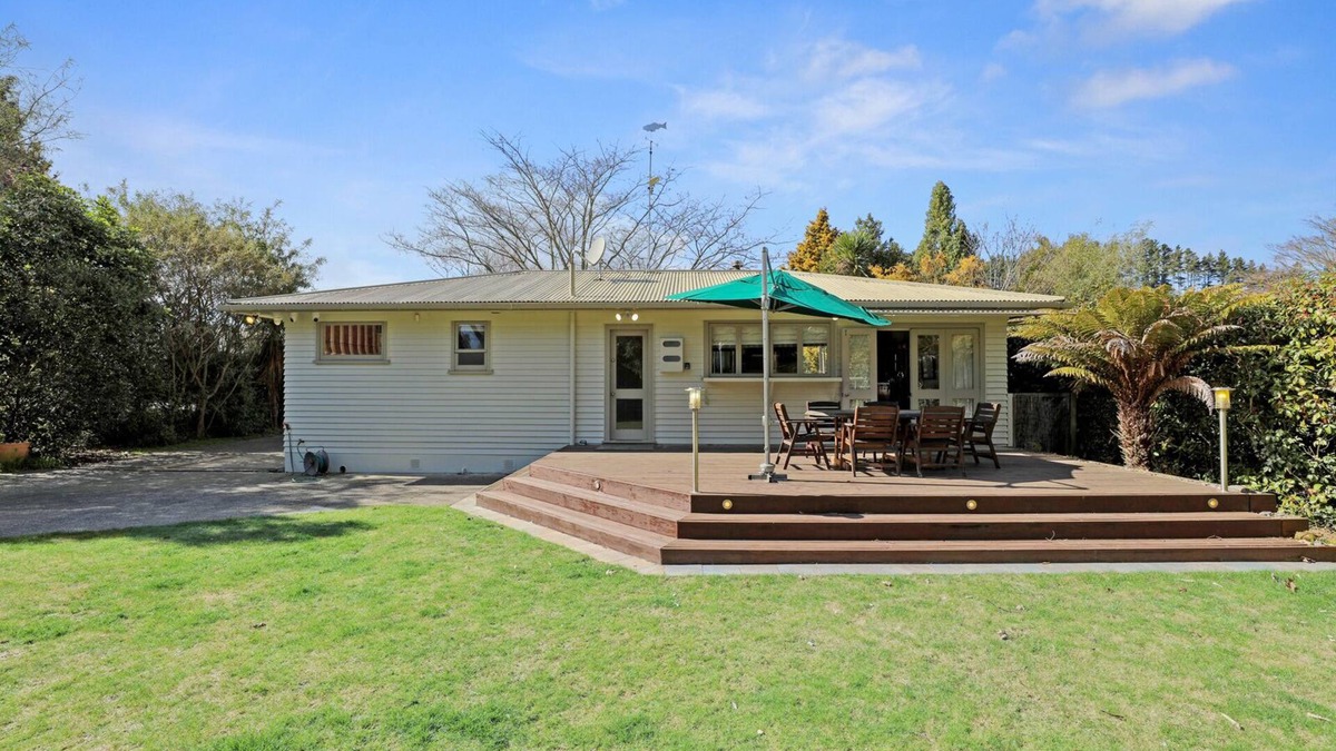Turangi House | Pukeko Lodge - Tūrangi Holiday Home