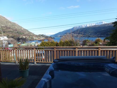 Frankton Bed & Breakfast | QT Airport Accommodation