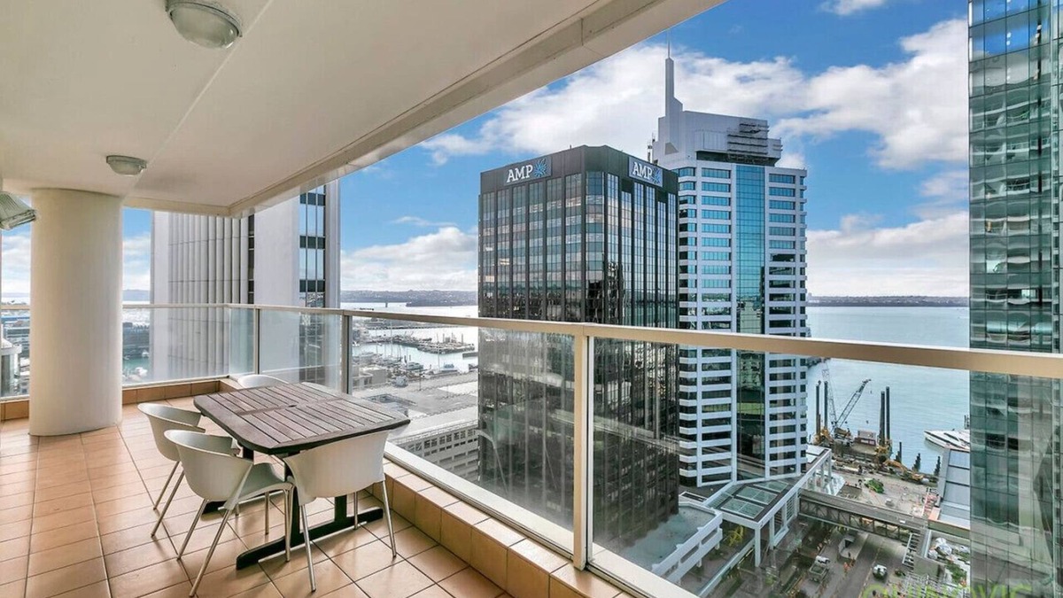 Auckland Central Business District Apartment | QV Heart of City Stunning View with Parking - 1015