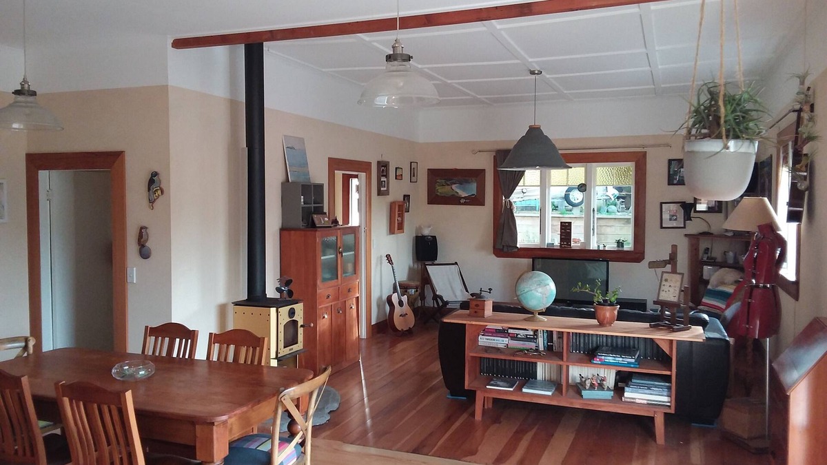 Raglan House | Raglan west at its best
