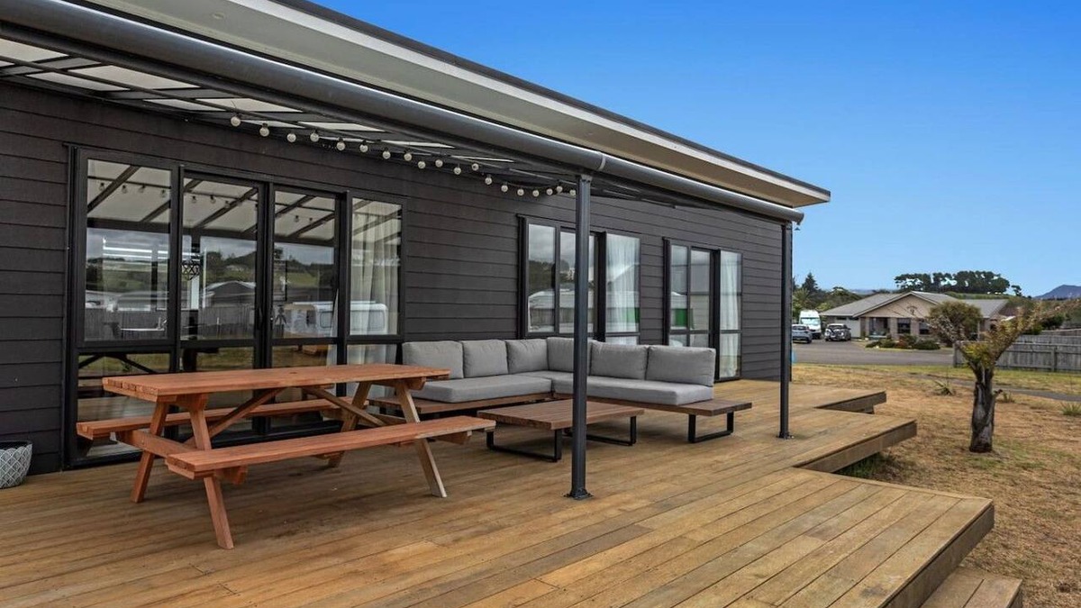 Waiotahi House | Rānui at the Drifts- Luxury Beach Stay Waiotahe