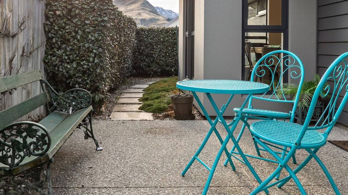 Lake Hayes House | Relax in Beautiful Lake Hayes