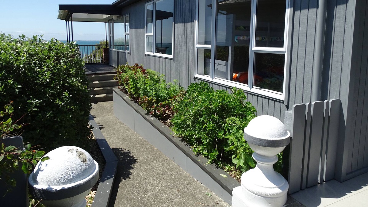 Riverton House | Relax in Riverton