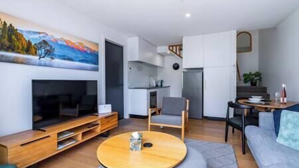 Albert Town Apartment | Relaxing retreat by the river