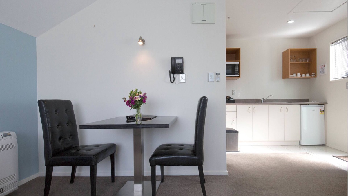 Riccarton Hotel | Riccarton Motor Lodge