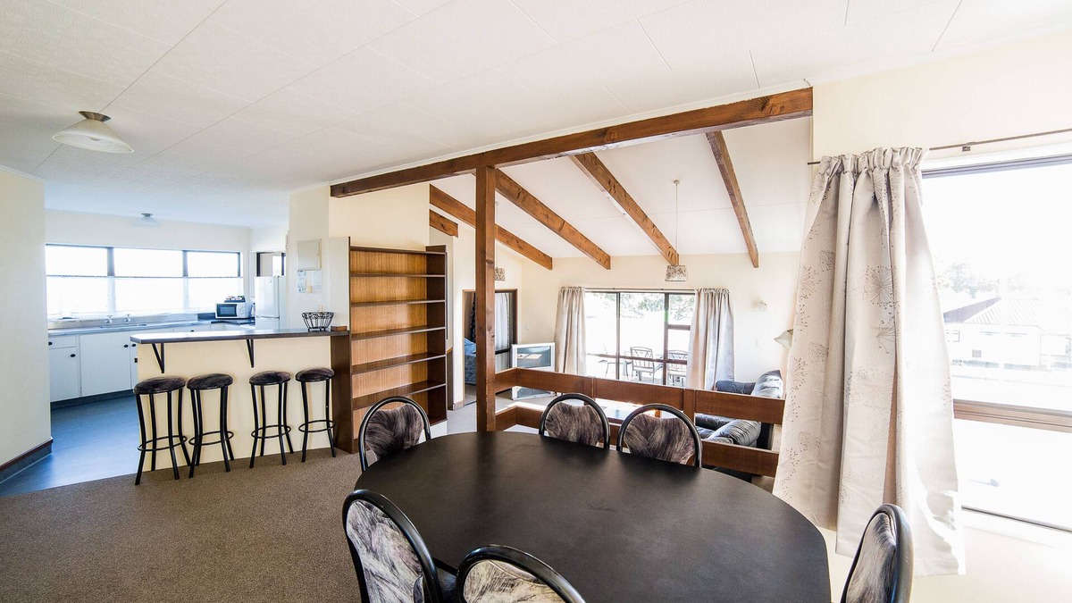 Richmond Hotel | Richmond Motel & Holiday Park