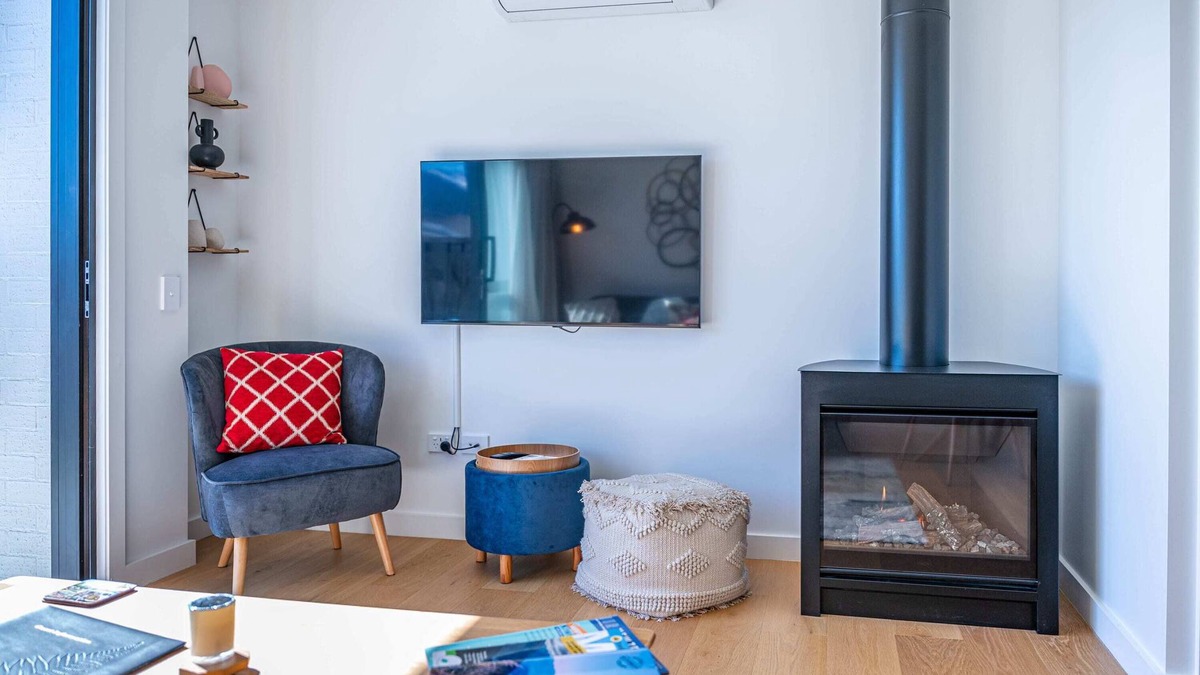 Albert Town House | Riverside Lodge- New Two Bedroom Townhouse