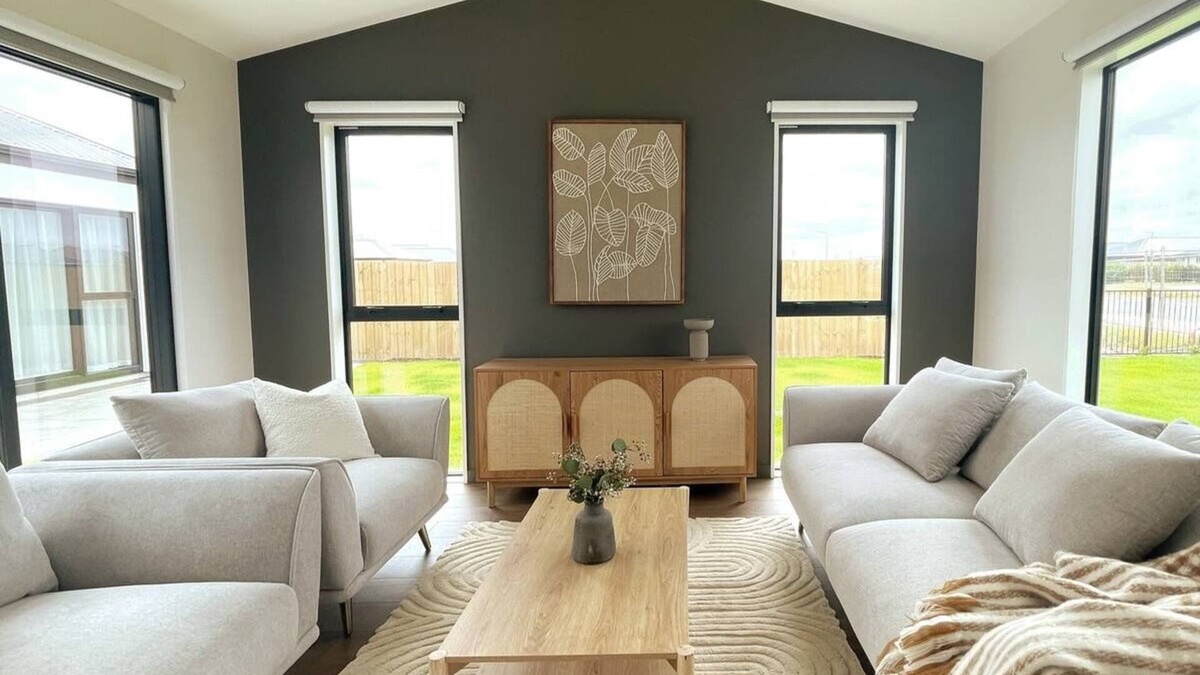 Mount Olympus Ski Field House | Rolleston smart home - family friendly and entertainer's heaven