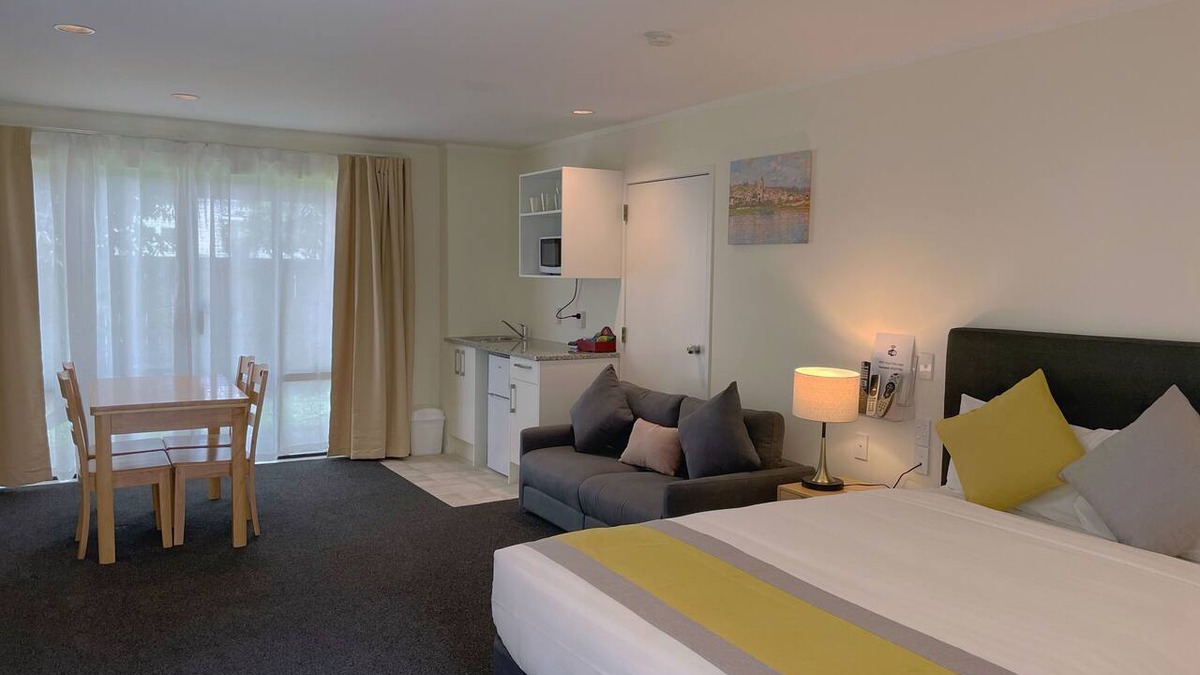 Greenlane Hotel | Royal Park Lodge