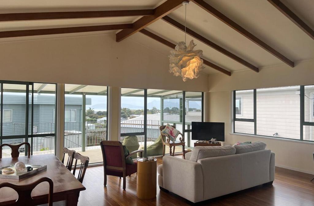 Ruakaka Apartment | Ruakaka Beachhouse with Seaview
