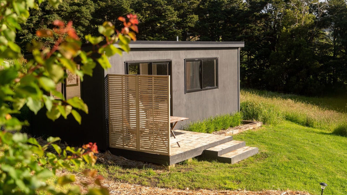 Whangarei Cabin | Rural sunset views from Crane Road Cabin