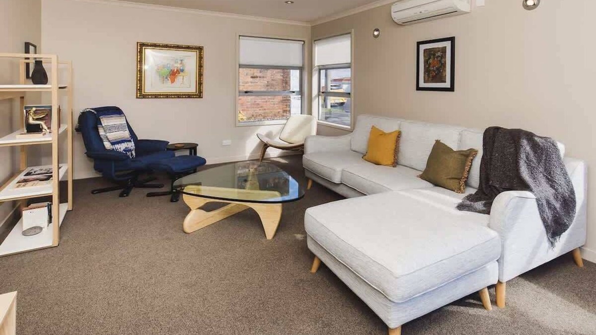 New Plymouth Apartment | Sail-Shaped Townhouse in New Plymouth