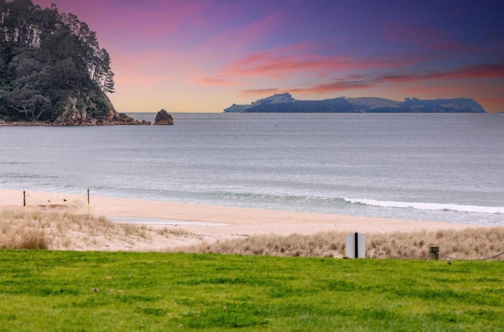 Onemana House | Sandy Feet Beach House - right across from Onemana Beach
