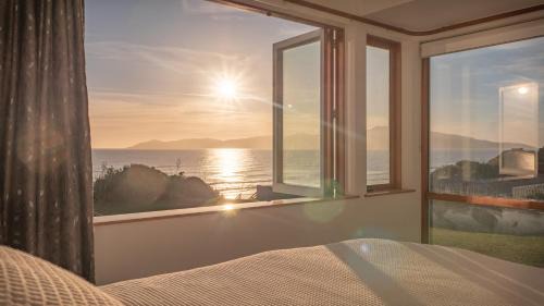 Raumati South House | Seascapes Beachouse