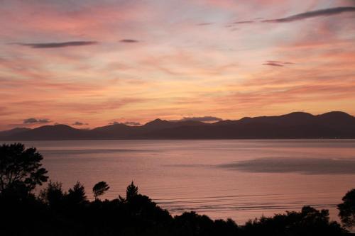 Ruby Bay Apartment | Seascapes