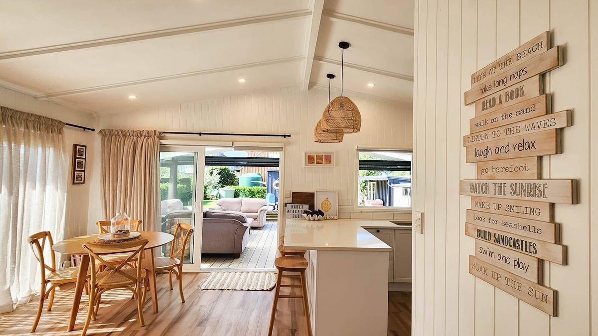 Hahei House | Seashell Cottage - cosy, newly renovated, central, close to shops and beach