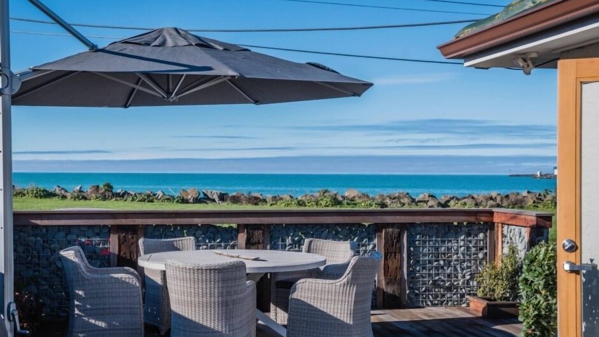 Timaru House | Seaside Bungalow Timaru