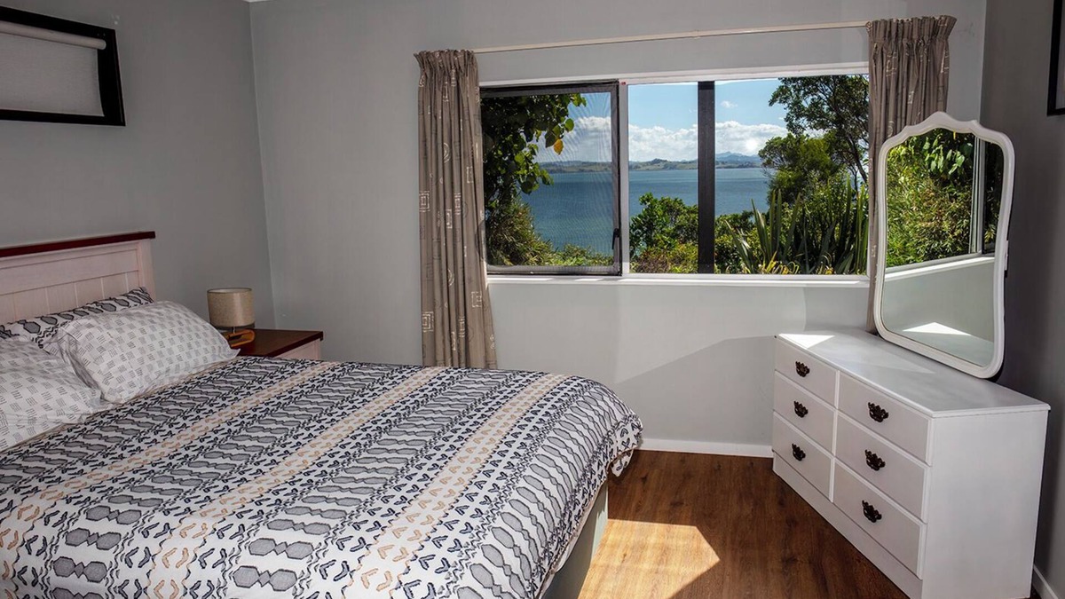 Tamaterau Apartment | Seaside Holiday Apt Outdoor Summer Kitchen