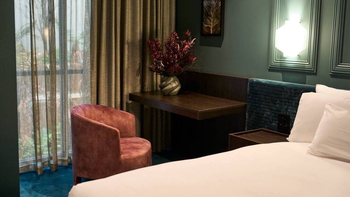 Auckland Central Business District Apartment | Serene Heritage Penthouse in the Heart of Auckland
