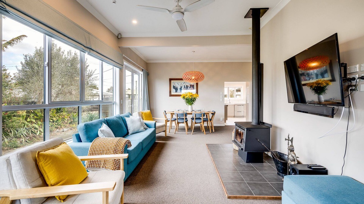 Haumoana House | Serenity by the Sea - Haumoana Beach Holiday Home