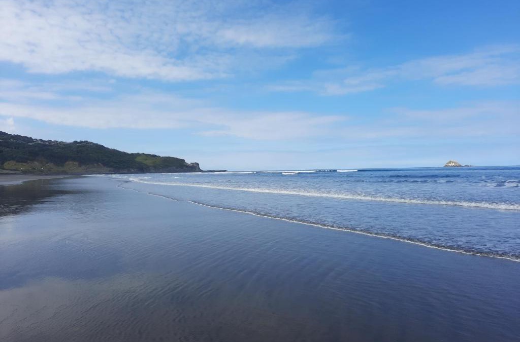Muriwai House | Silver Seas Retreat