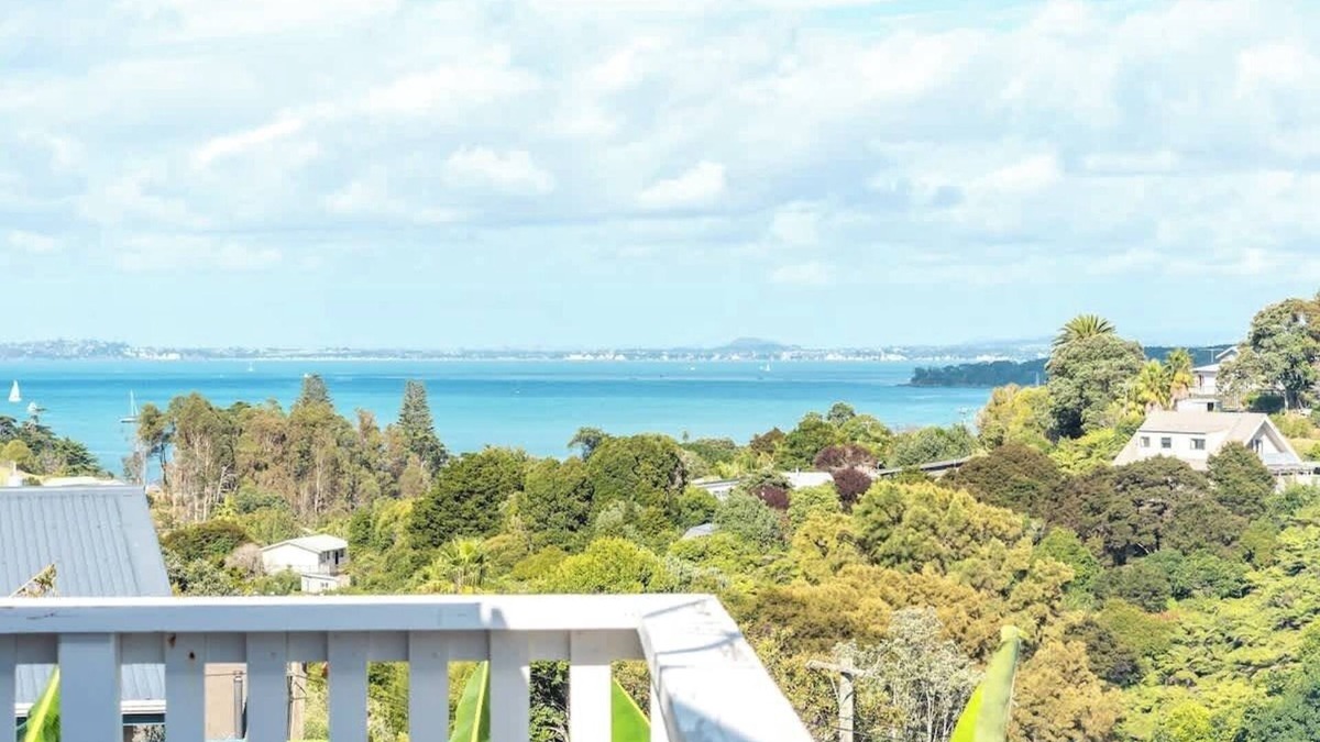 Surfdale House | Skomer House | Stay Waiheke
