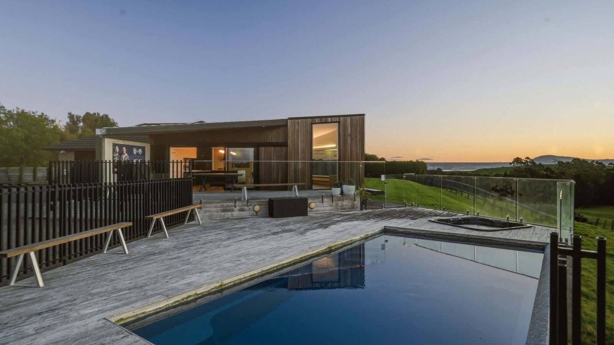 Tikitere House | Slice of Paradise - Pool & Spa, Sleeps 10