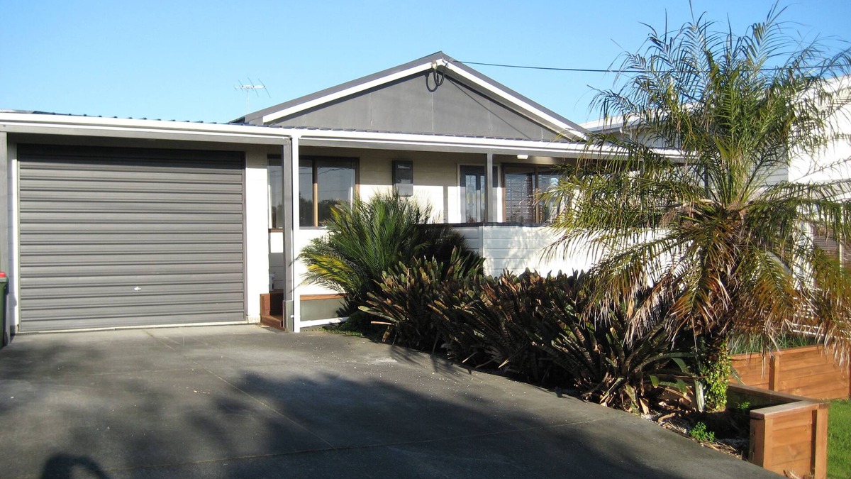 Snells Beach House | Snells Beach House 6 min walk to beach and playground