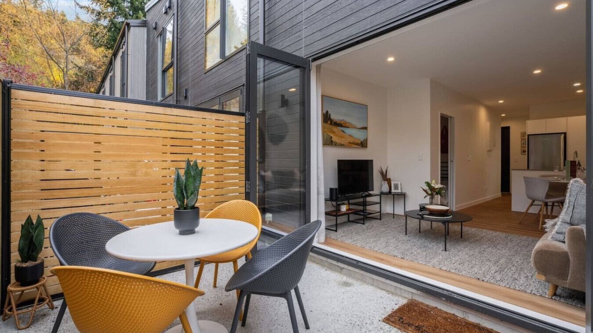 Arthur's Point House | Snowline Retreat | Two-bedroom Townhouse