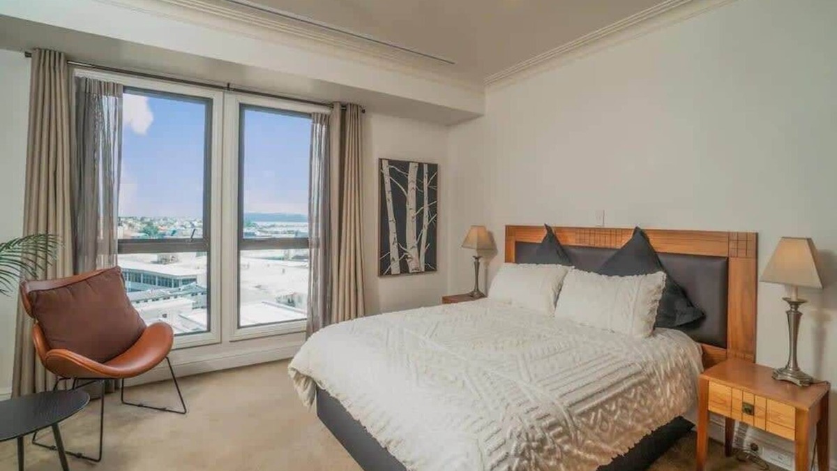 Auckland Central Business District Apartment | Spacious 1BR Apt Parking+Gym+Pool Zodiak Stays