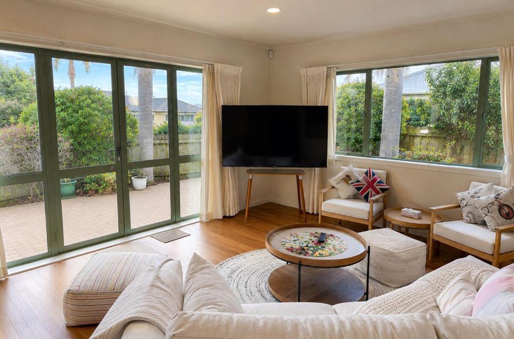 Auckland House | Spacious 3BR Family Home Garden & Garage
