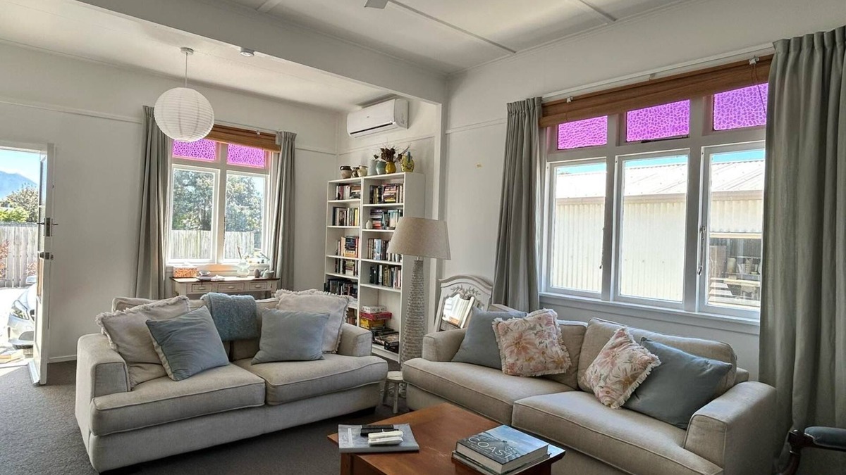 Kaikoura House | Spacious | Sunny | Warm - KK03219, Spacious | Sunny | Warm