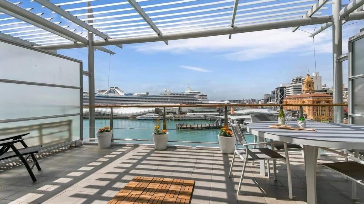 Auckland Central Business District Apartment | Spacious Water-front Apartment -Princes Wharf 2219