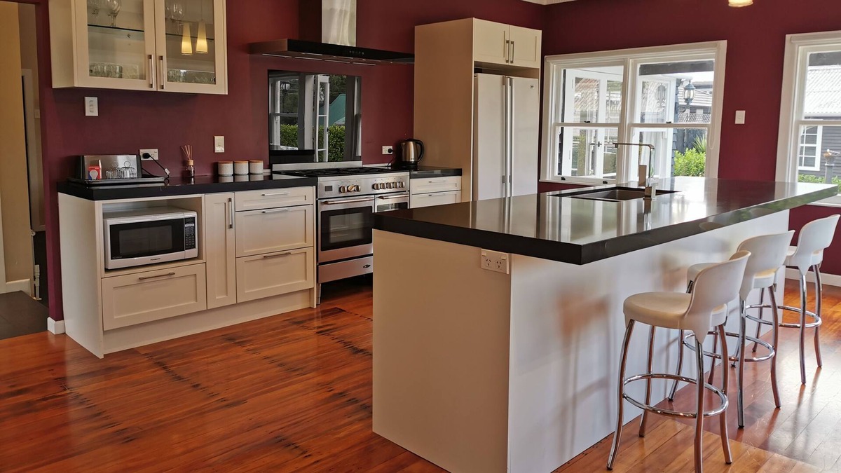 Springfield House | Springfield Lodge Close to Mountain bike park and golf course