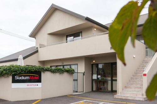 Hamilton Hotel | Stadium Motel