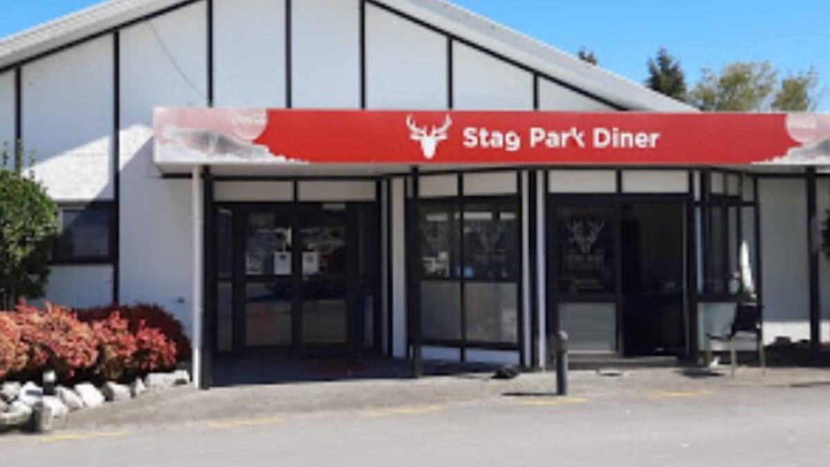 Hilltop Hotel | Stag Park Accommodation
