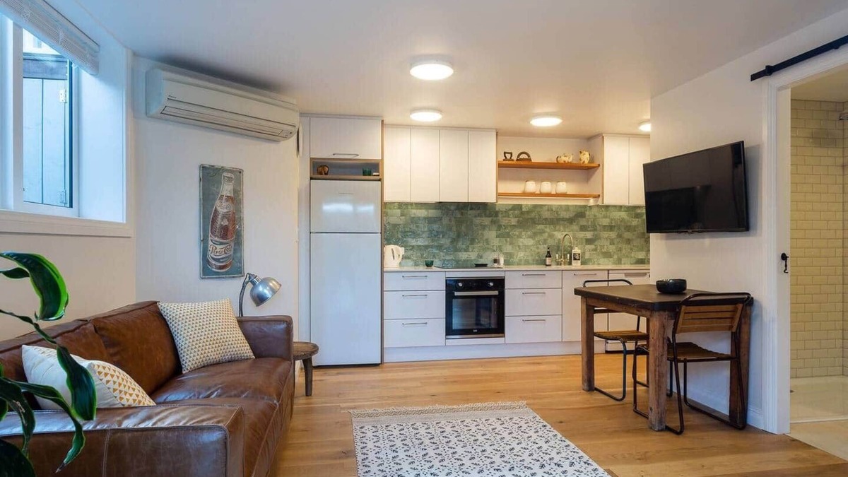 Three Kings House | Stunning Self-contained with Garden
