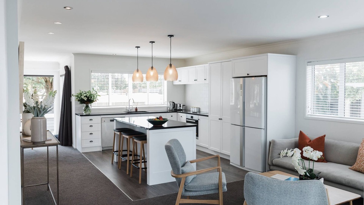 Mount Maunganui House | Stunning tranquil home sitting on a reserve