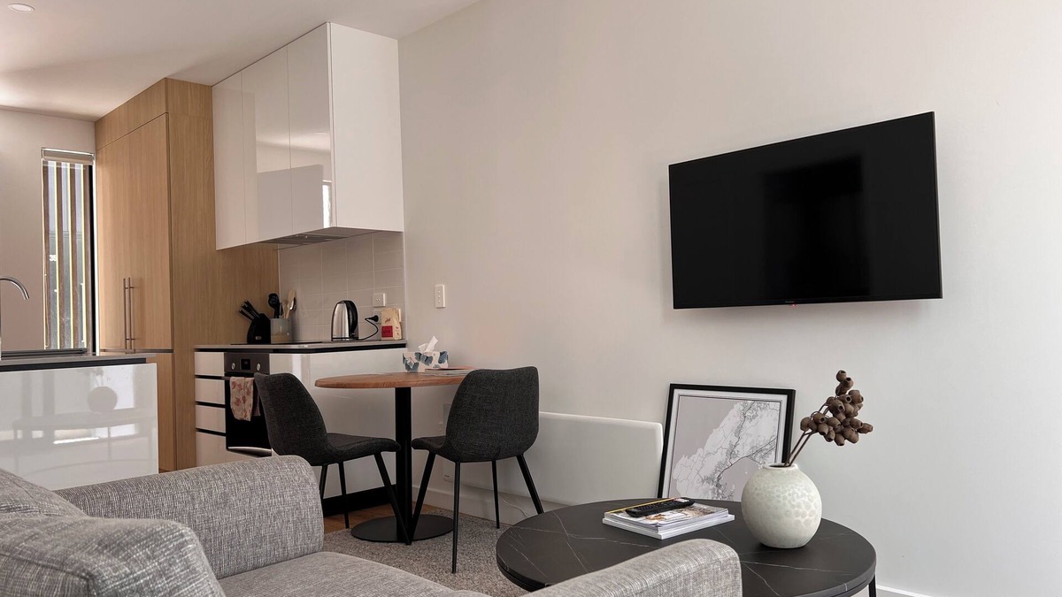 Te Aro House | Stylish 2 bedrooms townhouse in Central
