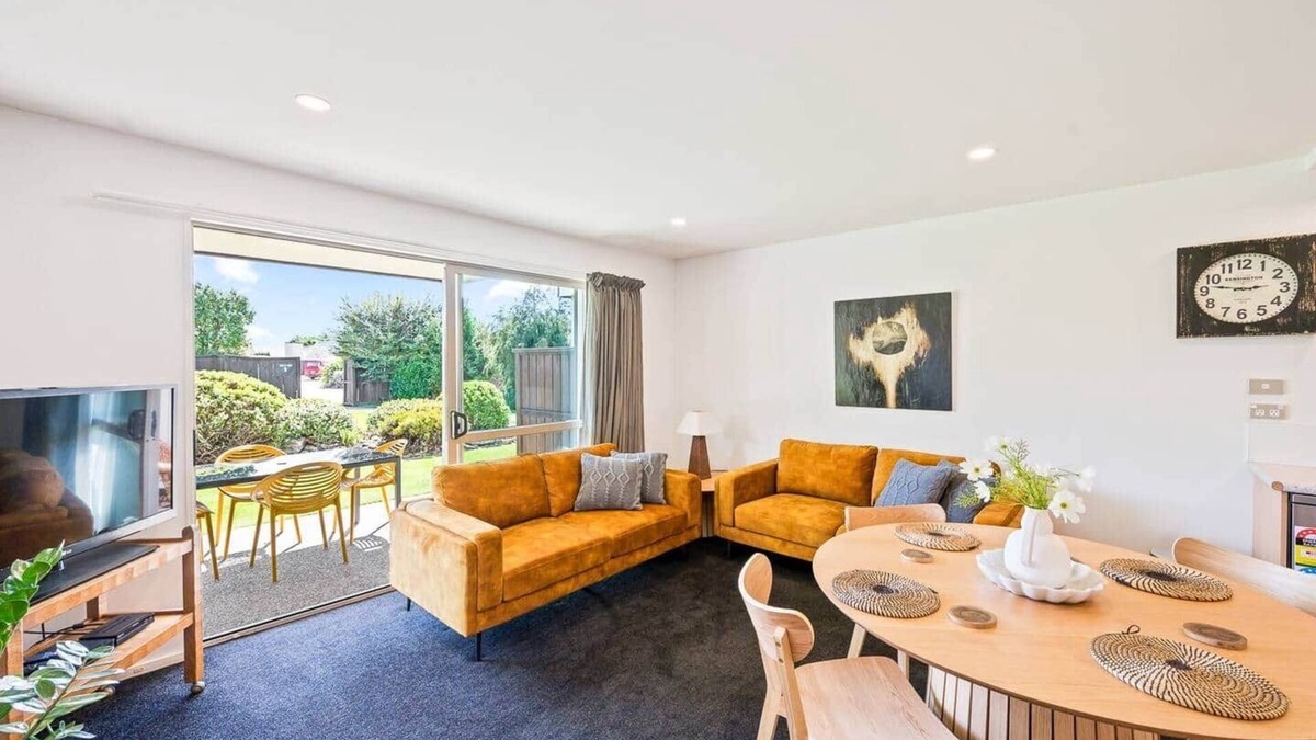 Wanaka House | Stylish & Comfortable