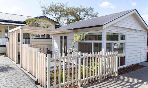 Mount Eden House | Stylish Eden Park Studio