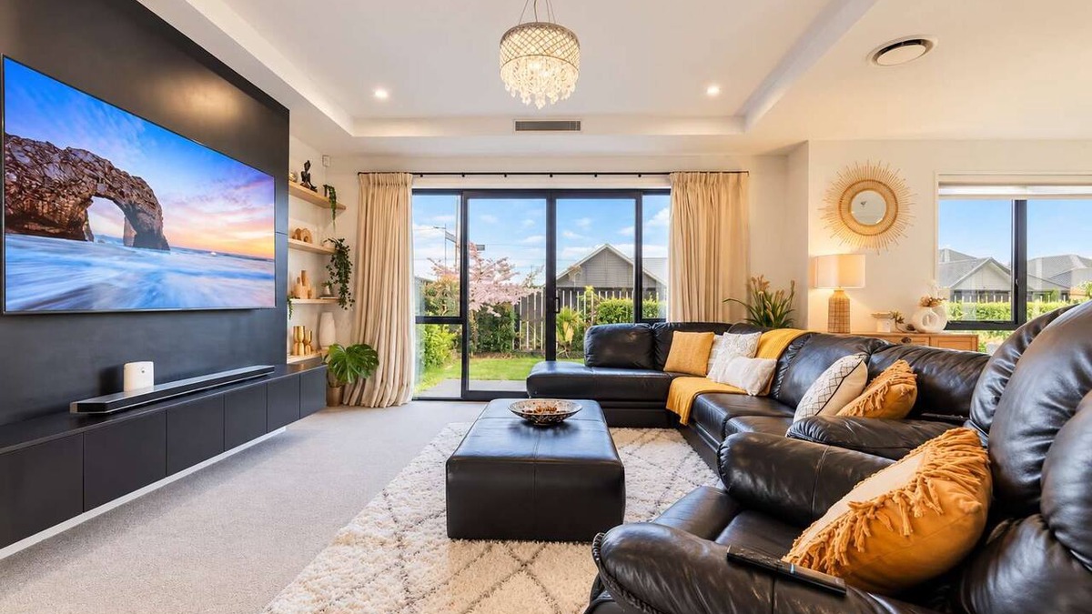 Wigram House | Sunlit Wigram Home | 4BR + Patio | Sleeps 8