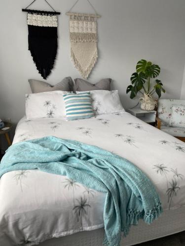 Motueka Apartment | Sunny flat 5 minute walk to town