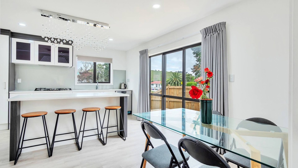 Mangere House | Superb Holiday Home near Airport