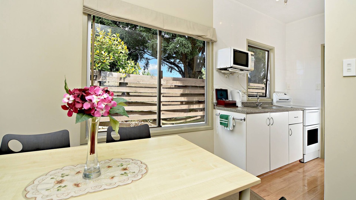 Takapuna Hotel | Takapuna Motor Lodge