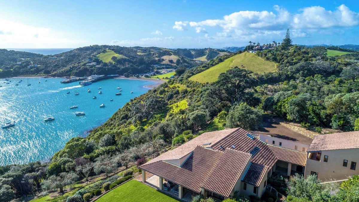 Matiatia Bay House | Tangaroa Estate Luxury Coastal Escape