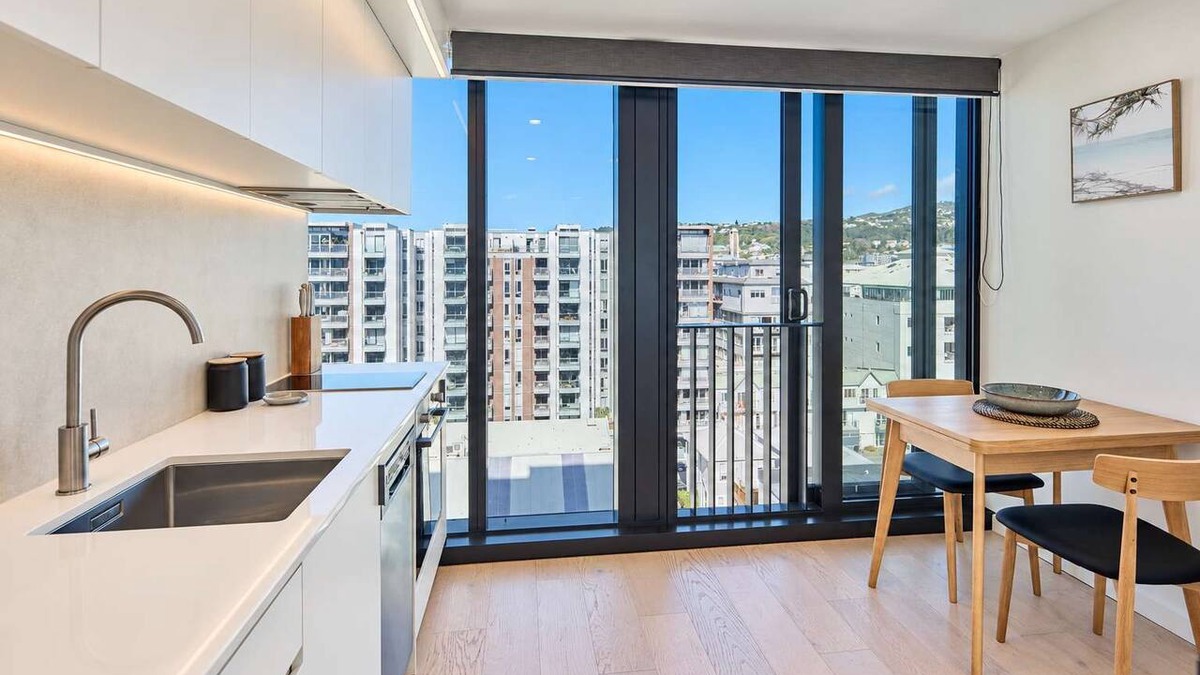 Te Aro Apartment | Te Aro City Apartment - 1BR with Pool & Gym