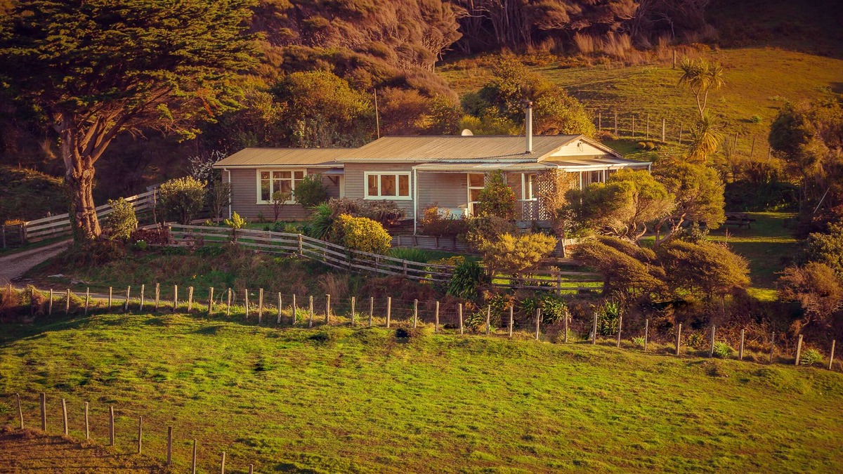 Anatori Cottage | Te Hapu Cottage - Family Holiday Accommodation