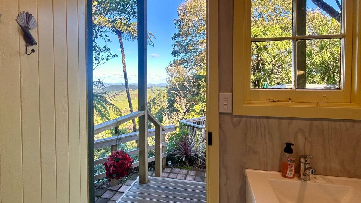 Waitomo Caves Cottage | Te Tiro Accommodation